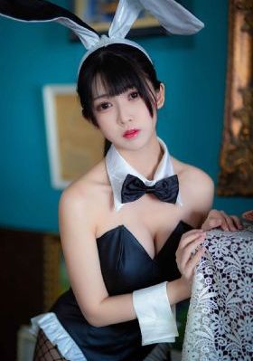 一个人看的www高清免费播放_高清在线播放观看
